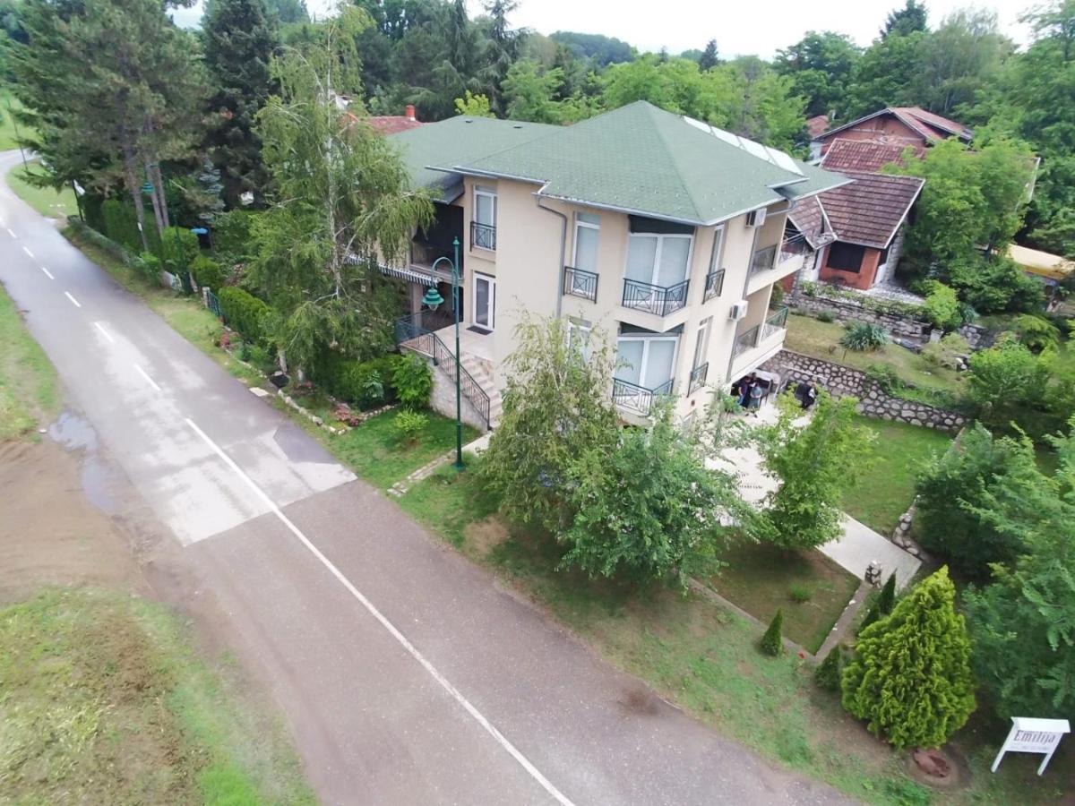 Sobe Emilija Otel Veliko Gradište Dış mekan fotoğraf